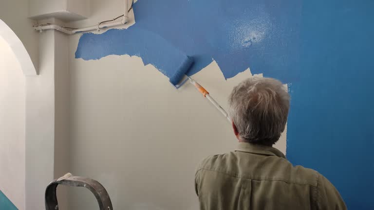 Best Eco-Friendly and Low-VOC Painting  in Pontiac, MI